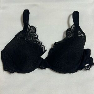 Victoria’s Secret PINK black Lacey bra size 34DD